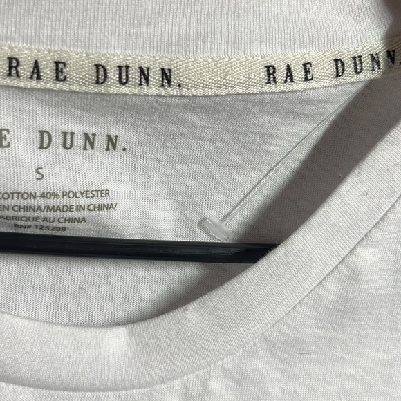 New Bright White tee w/beautiful green foil -BLESSED. Perfect for holidays💚♥️ - Picture 5 of 5